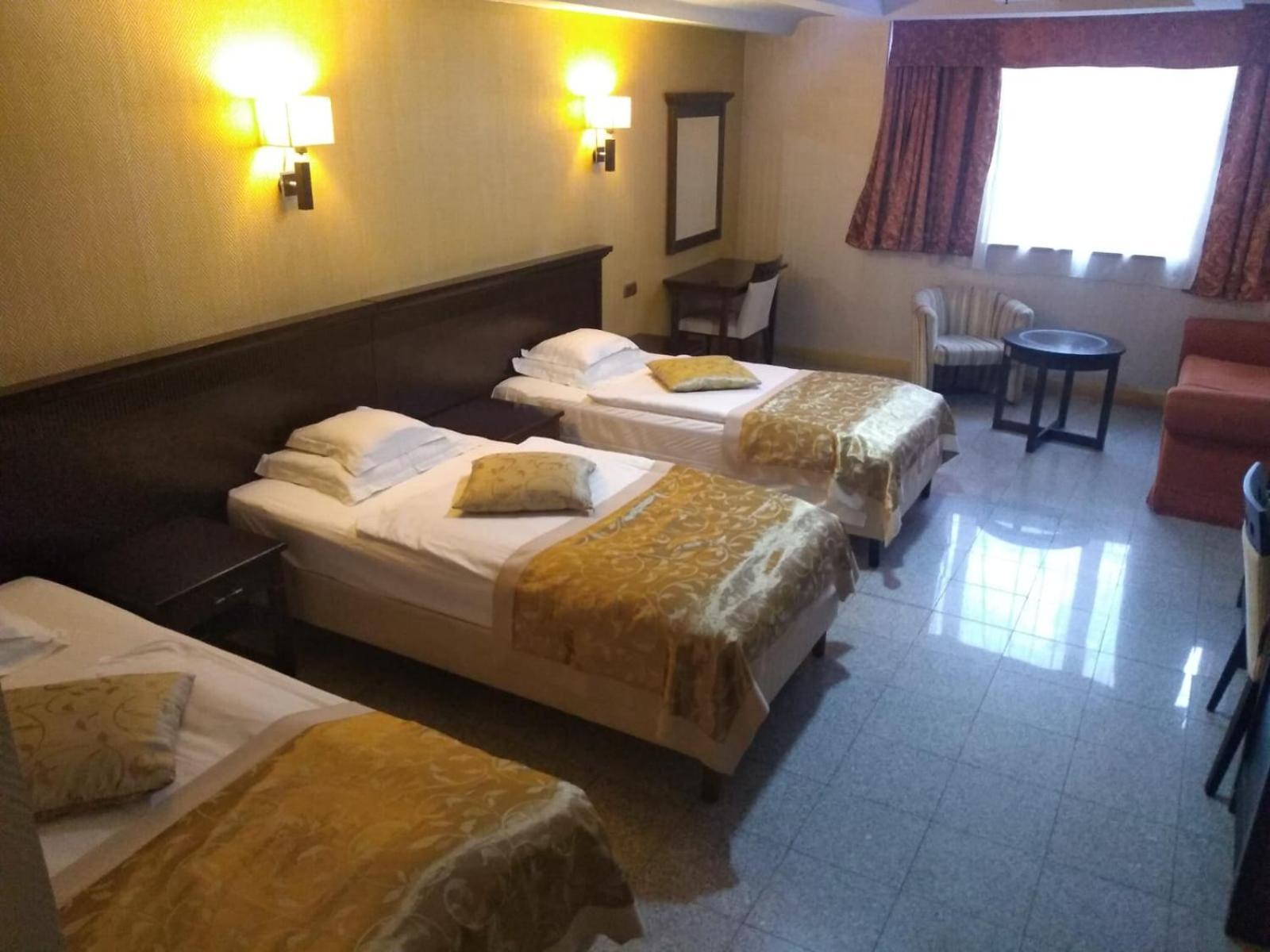 Actor Hotel Будапеща Екстериор снимка