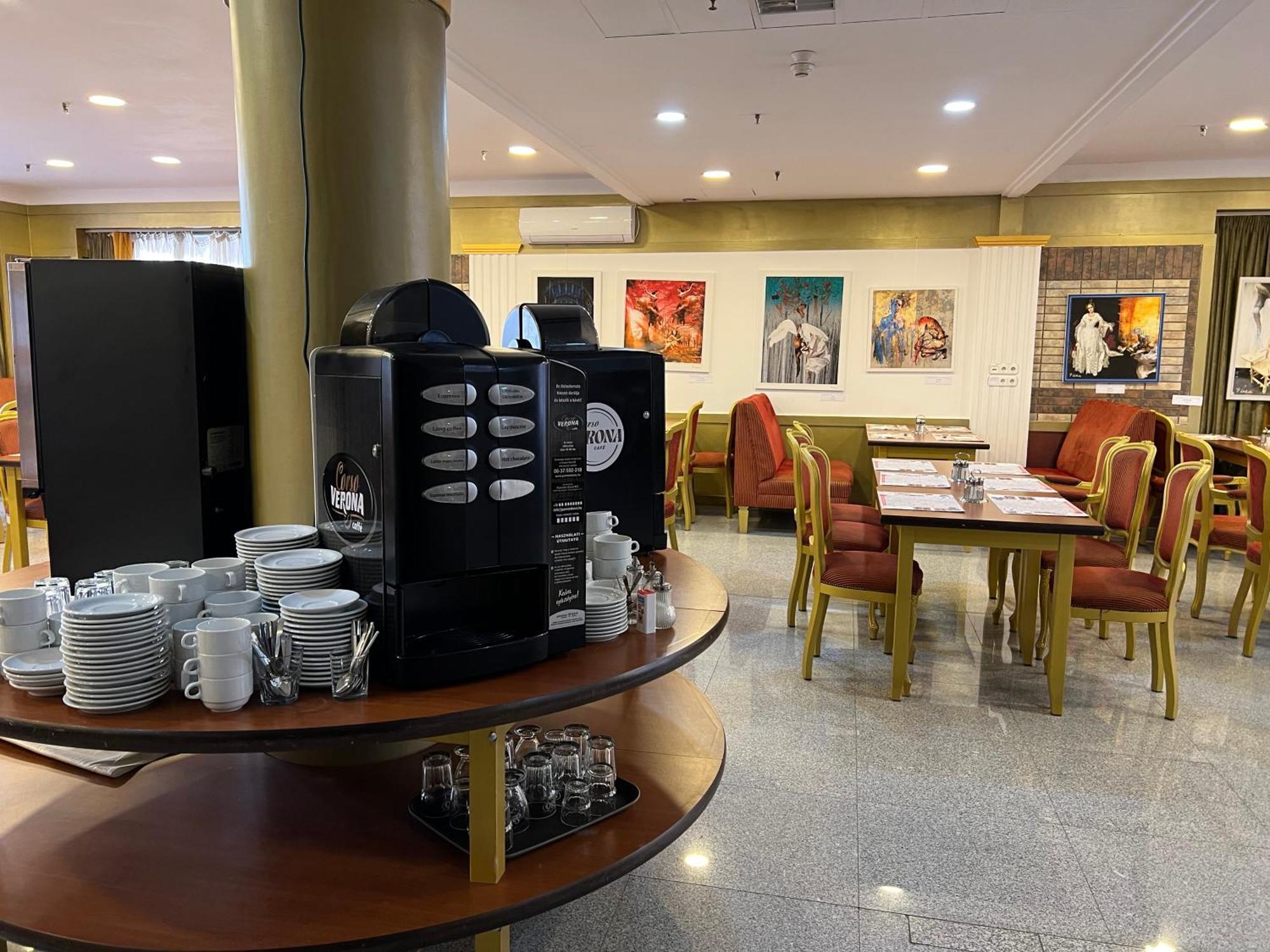 Actor Hotel Будапеща Екстериор снимка